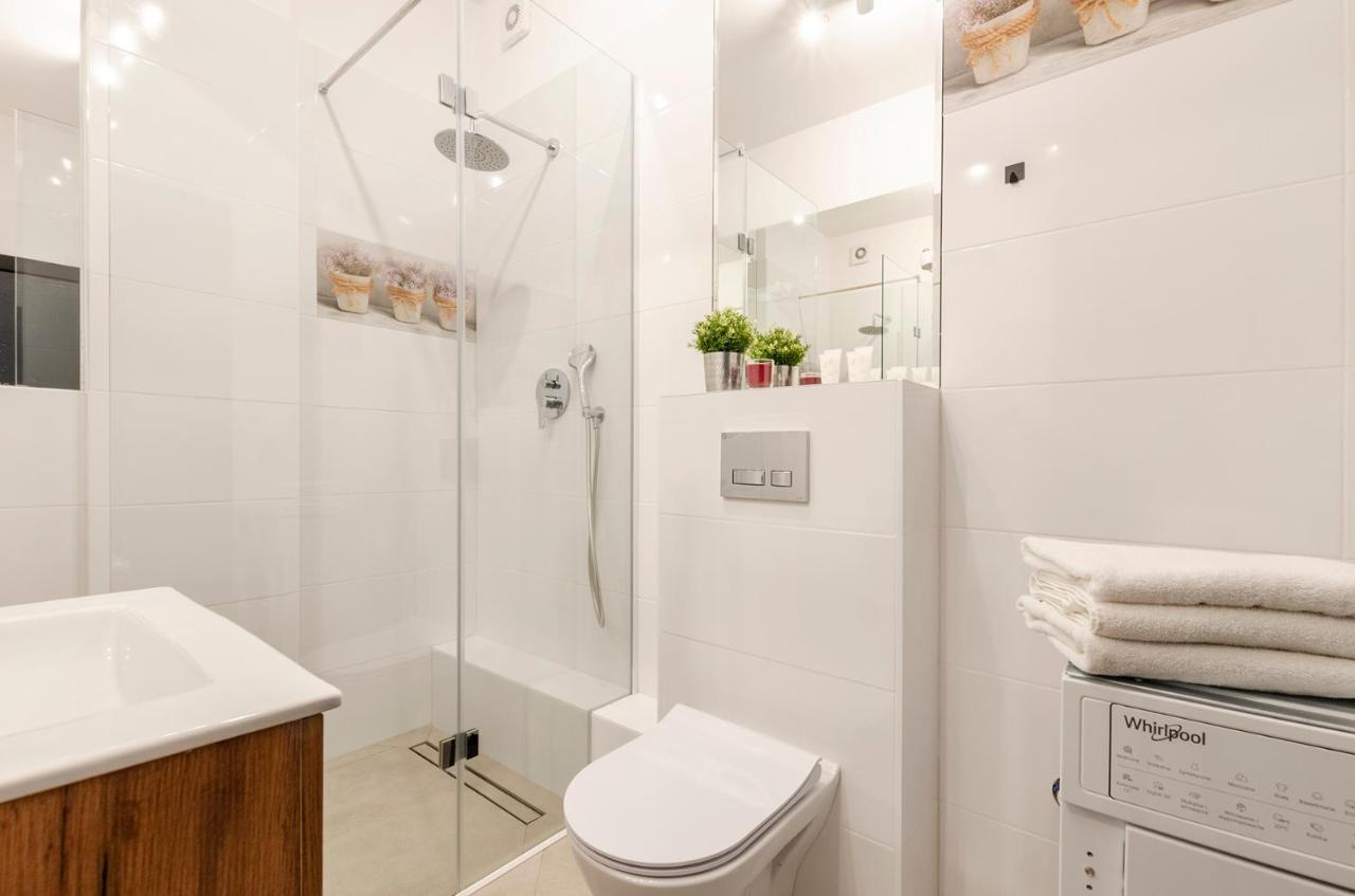 Goldaparts Manufaktura Premium Daire Łódź Dış mekan fotoğraf